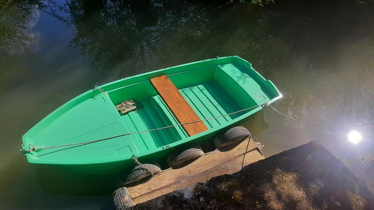 Le Gite Embarque - Gere Par Presta-Zen'Services - Barque Electrique En Supplement 默兹河畔凡尔登 外观 照片